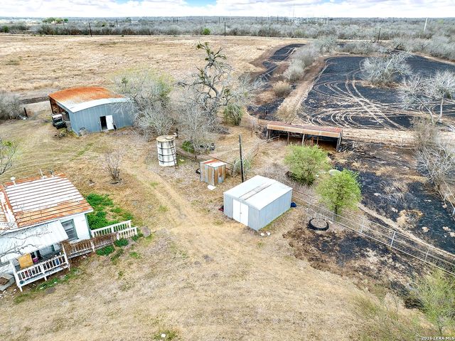 4884 County Road 342, Kenedy, TX 78119