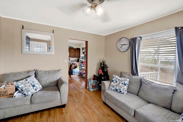 4884 County Road 342, Kenedy, TX 78119