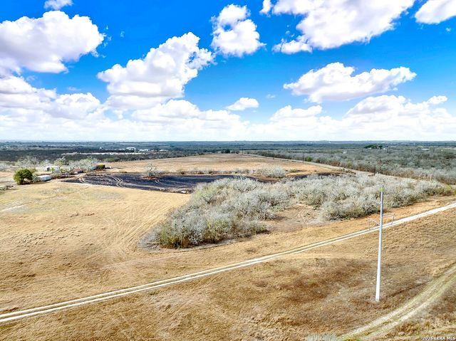 4884 County Road 342, Kenedy, TX 78119