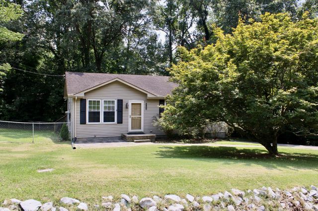 2153 Blakemore Dr, Clarksville, TN 37040