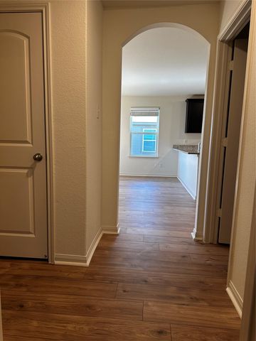 18501 Quiet Range DR, Elgin, TX 78621