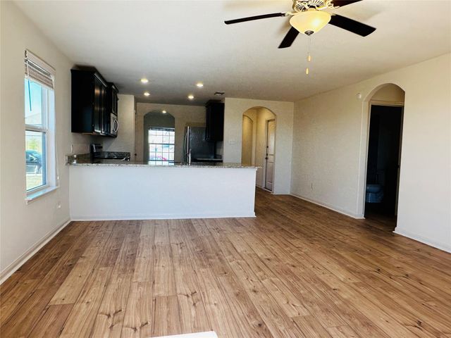 18501 Quiet Range DR, Elgin, TX 78621