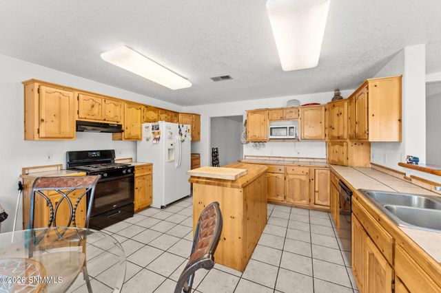 1021 La Quinta Street, Las Cruces, NM 88007