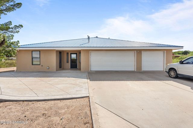 1021 La Quinta Street, Las Cruces, NM 88007