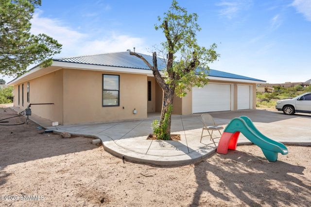 1021 La Quinta Street, Las Cruces, NM 88007