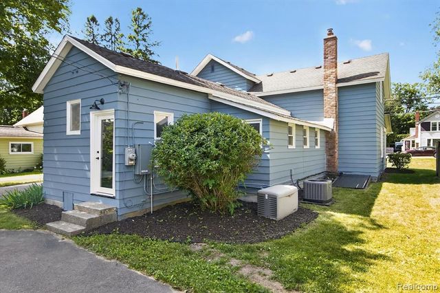 714 Atlantic Street, Milford, MI 48381