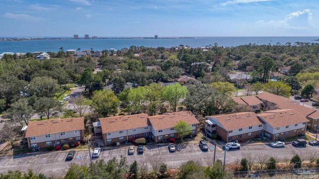 1200 Shoreline Dr 312, Gulf Breeze, FL 32561