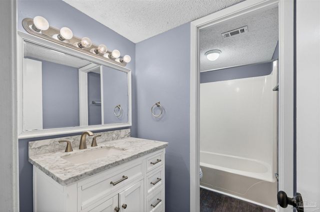 1200 Shoreline Dr 312, Gulf Breeze, FL 32561