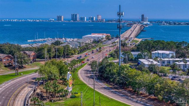1200 Shoreline Dr 312, Gulf Breeze, FL 32561