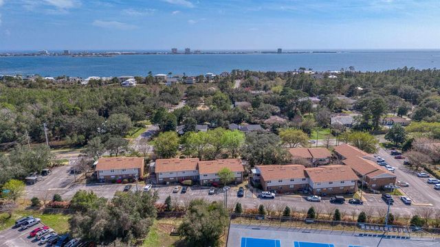 1200 Shoreline Dr 312, Gulf Breeze, FL 32561