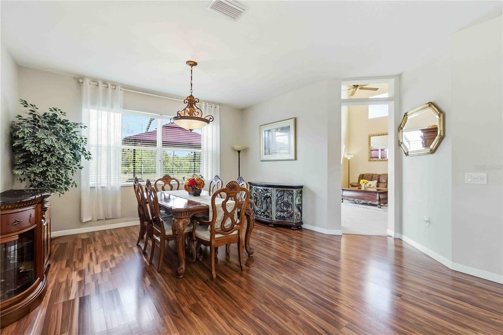 Image 12 of property listing at 8725 STONE HARBOUR LOOP, Bradenton, FL 34212