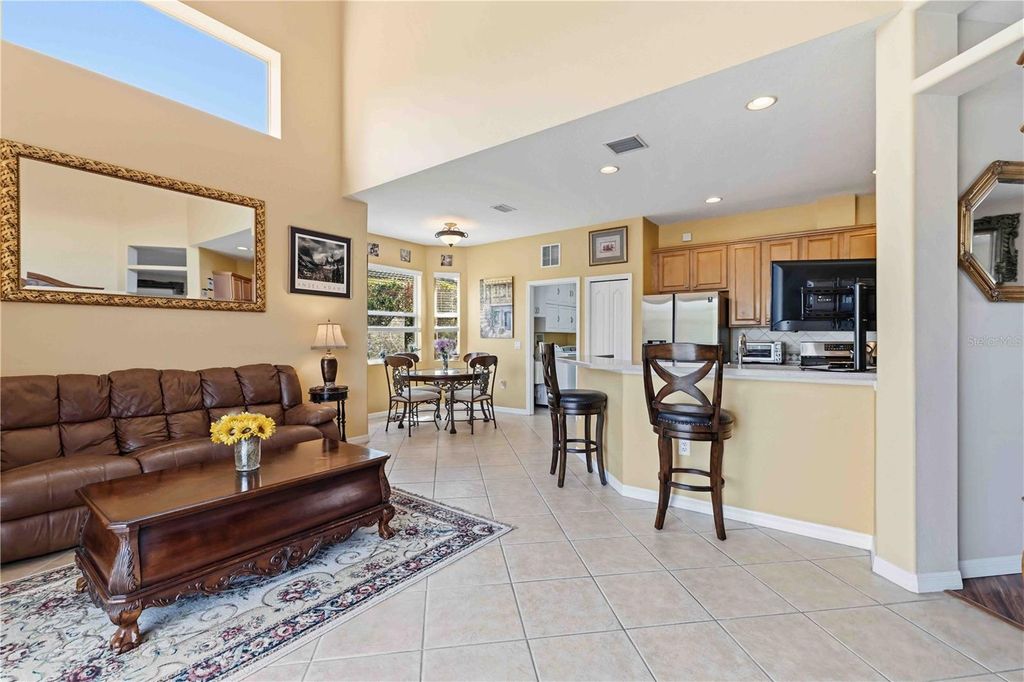Image 17 of property listing at 8725 STONE HARBOUR LOOP, Bradenton, FL 34212