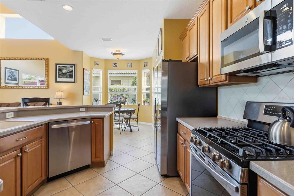 Image 27 of property listing at 8725 STONE HARBOUR LOOP, Bradenton, FL 34212