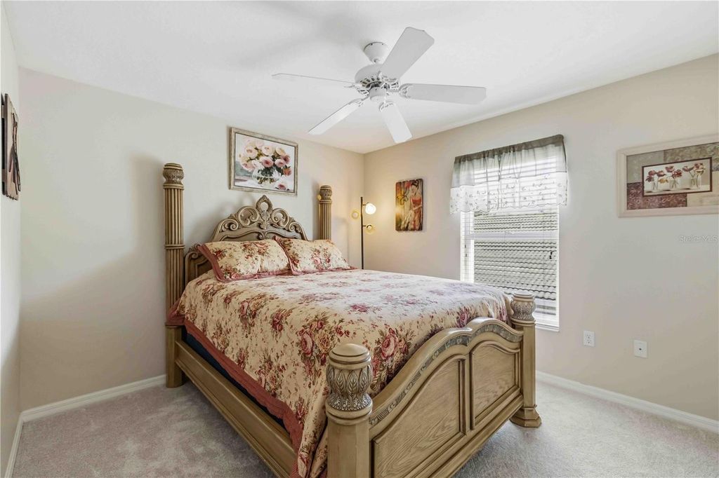Image 38 of property listing at 8725 STONE HARBOUR LOOP, Bradenton, FL 34212