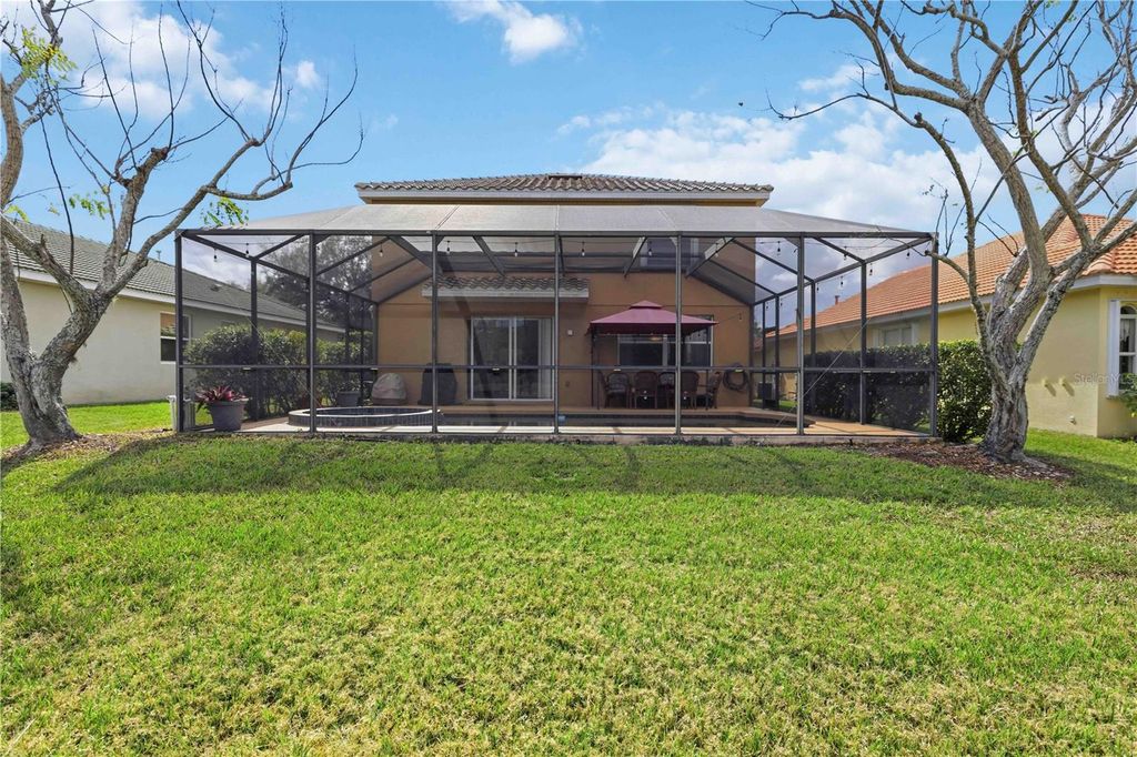 Image 44 of property listing at 8725 STONE HARBOUR LOOP, Bradenton, FL 34212