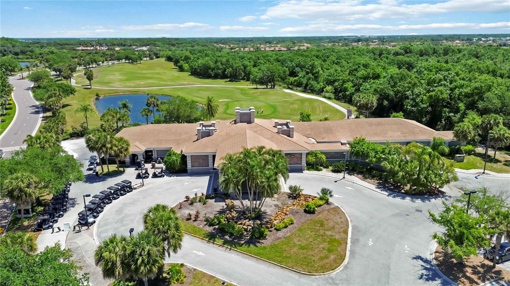 Image 56 of property listing at 8725 STONE HARBOUR LOOP, Bradenton, FL 34212
