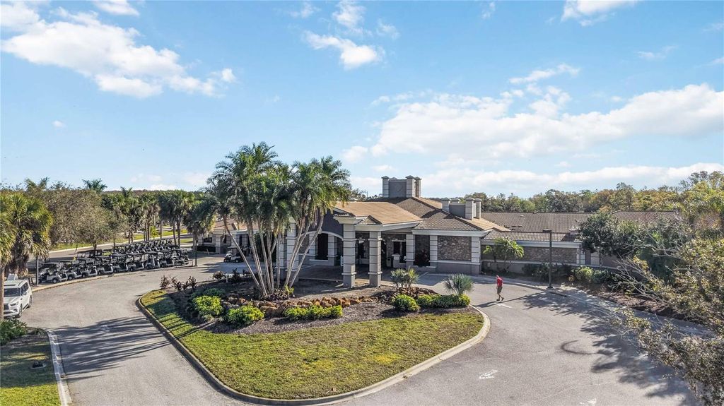Image 57 of property listing at 8725 STONE HARBOUR LOOP, Bradenton, FL 34212