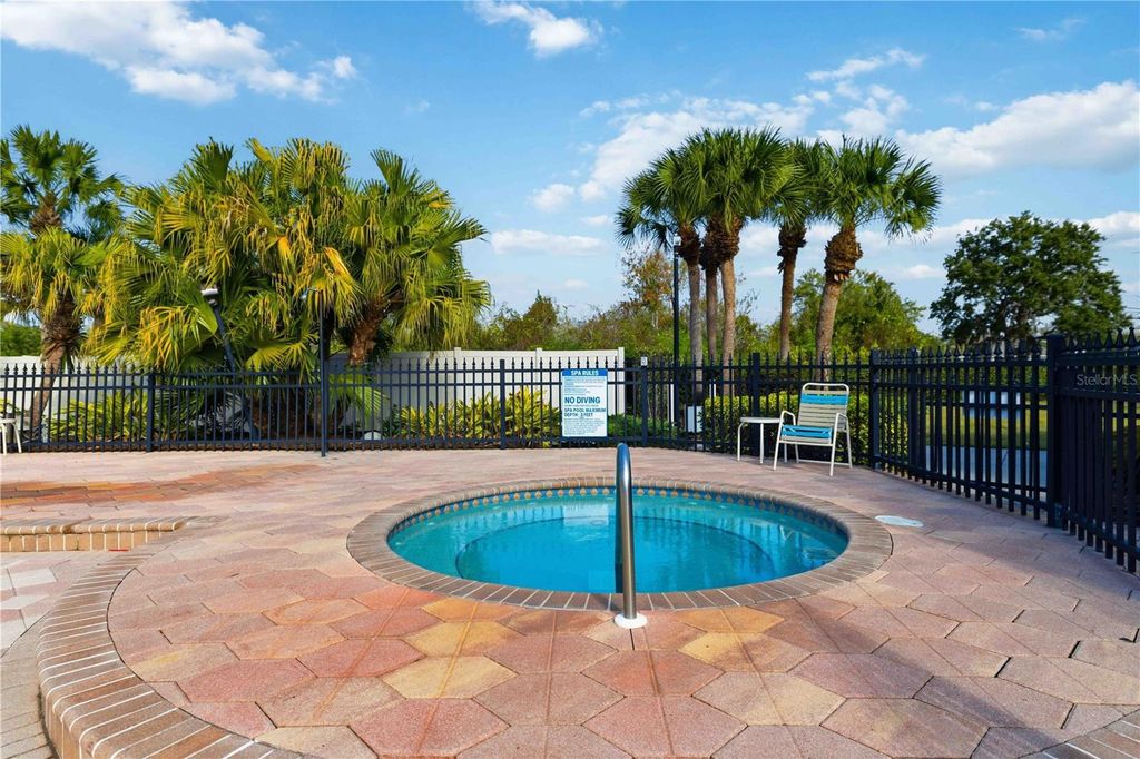 Image 65 of property listing at 8725 STONE HARBOUR LOOP, Bradenton, FL 34212