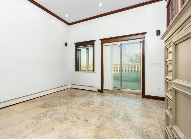 2044 26th Street, Astoria, NY 11105