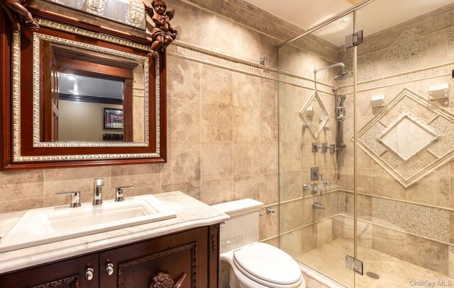 2044 26th Street, Astoria, NY 11105