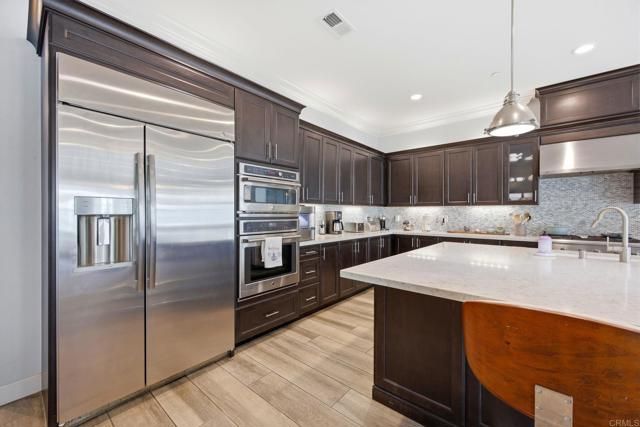 1209 Pfeiler Place, Escondido, CA 92026