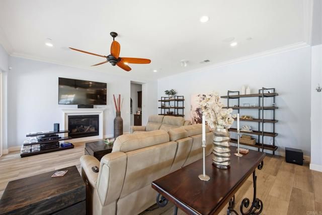 1209 Pfeiler Place, Escondido, CA 92026