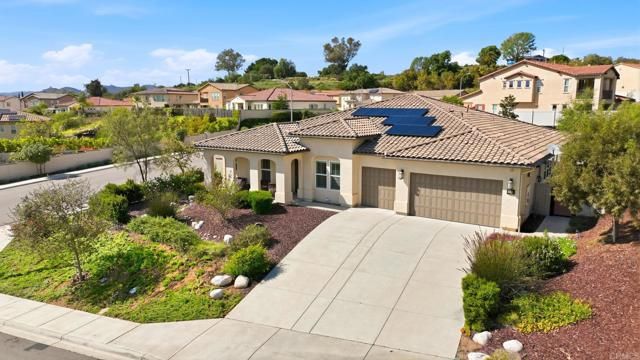 1209 Pfeiler Place, Escondido, CA 92026