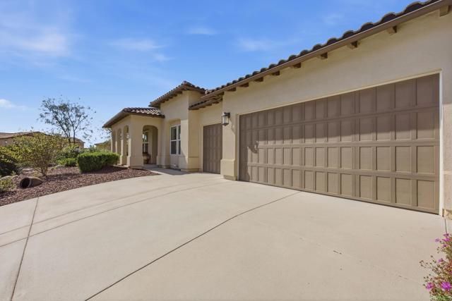 1209 Pfeiler Place, Escondido, CA 92026