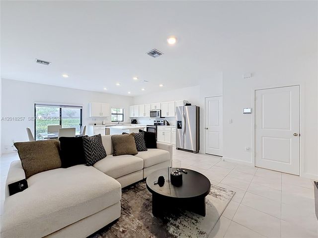 939 NW 3rd Ter 939, Pompano Beach, FL 33060