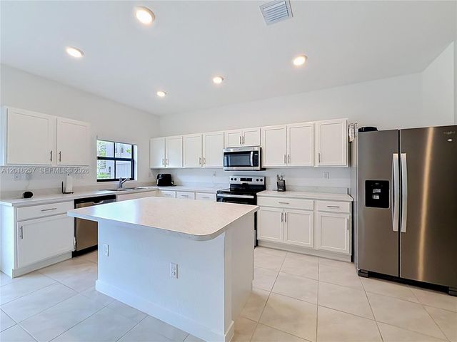 939 NW 3rd Ter 939, Pompano Beach, FL 33060