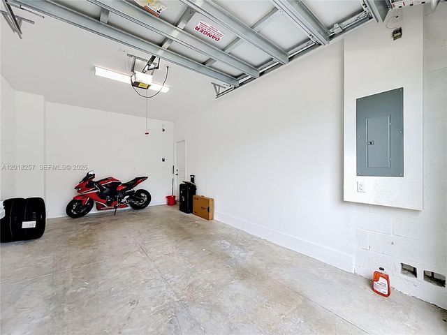 939 NW 3rd Ter 939, Pompano Beach, FL 33060