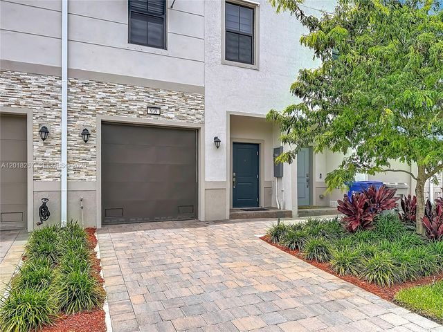 939 NW 3rd Ter 939, Pompano Beach, FL 33060
