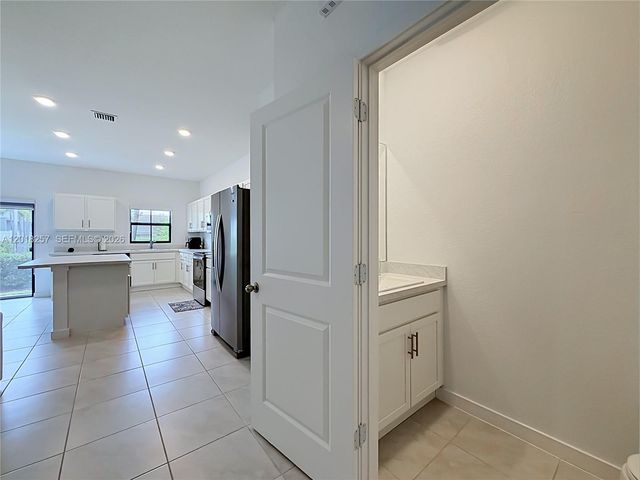 939 NW 3rd Ter 939, Pompano Beach, FL 33060
