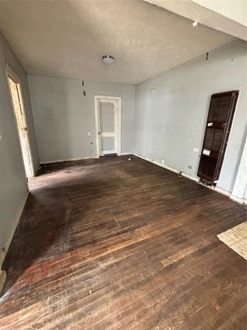 5317 Pease Street, Houston, TX 77023