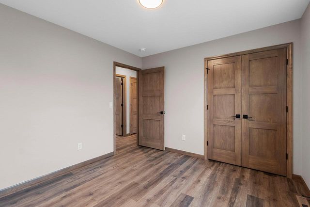 1824 SOUTHLAND LANE, New London, WI 54961