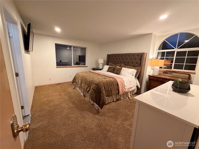 24505 229th Court SE, Maple Valley, WA 98038