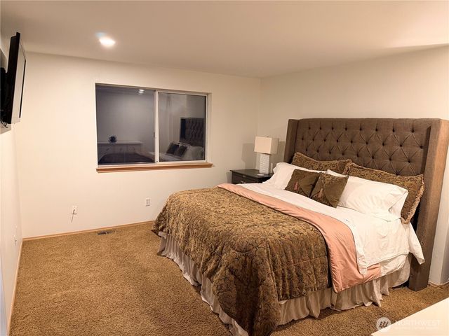 24505 229th Court SE, Maple Valley, WA 98038
