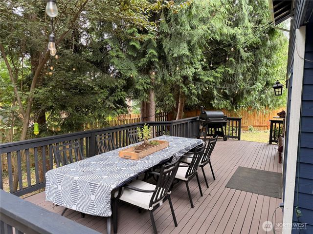 24505 229th Court SE, Maple Valley, WA 98038