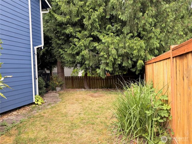 24505 229th Court SE, Maple Valley, WA 98038