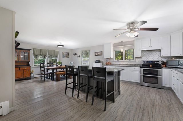 6 Hadley Path, West Brookfield, MA 01585