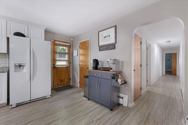 6 Hadley Path, West Brookfield, MA 01585