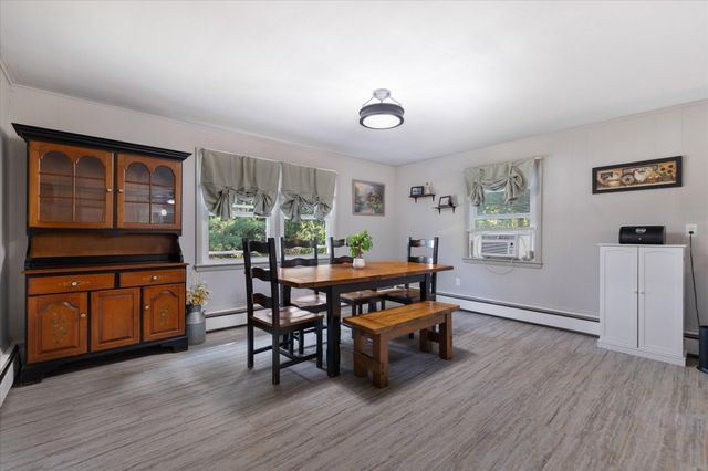 6 Hadley Path, West Brookfield, MA 01585
