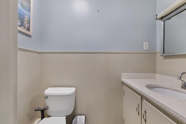 6 Hadley Path, West Brookfield, MA 01585