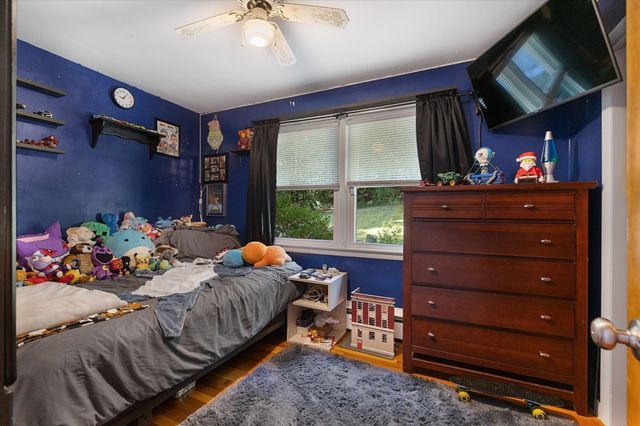 6 Hadley Path, West Brookfield, MA 01585
