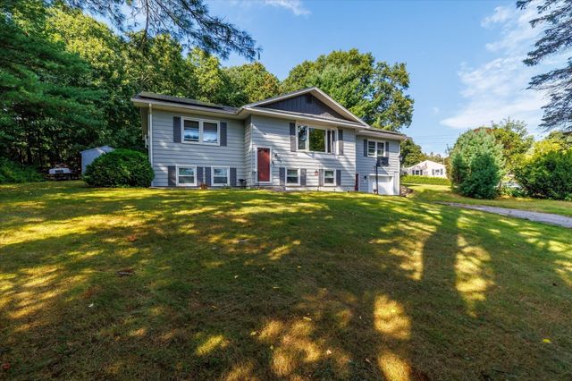 6 Hadley Path, West Brookfield, MA 01585