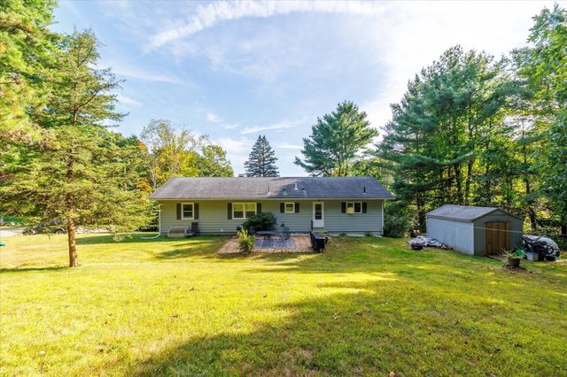 6 Hadley Path, West Brookfield, MA 01585