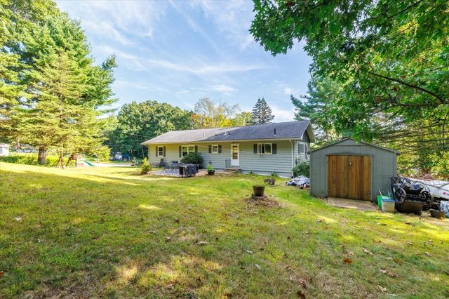 6 Hadley Path, West Brookfield, MA 01585