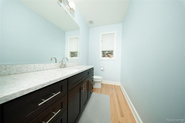 819 Majestic Drive, Rochester Hills, MI 48306
