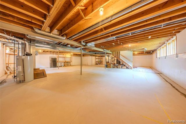 819 Majestic Drive, Rochester Hills, MI 48306