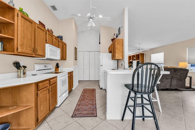 13412 SW PEMBROKE CIRCLE N, Lake Suzy, FL 34269